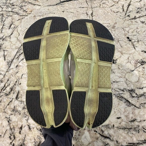 On Running On Cloudgo Frost Hay White‎ Green Shoes - Picture 4 of 8